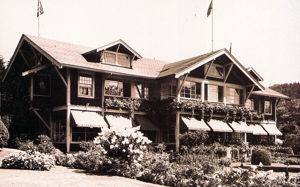 Black and white photo of old hotel